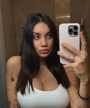 Diamond April Photo #38