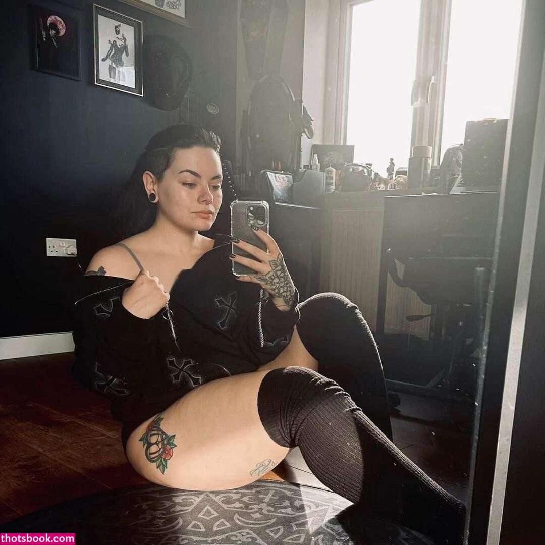 Katt Wolfe Photo #41