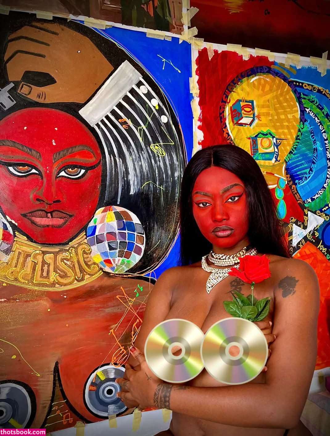 Ayevera2405 Photo #3