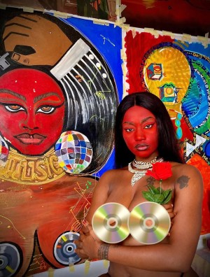 Ayevera2405 Photo #3