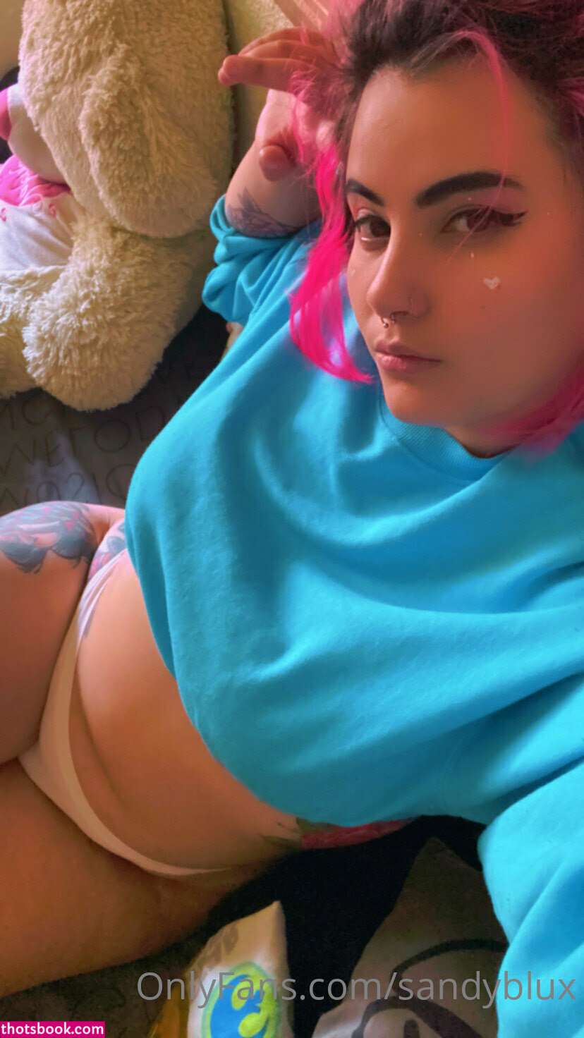 Sandy Azulita Photo #8