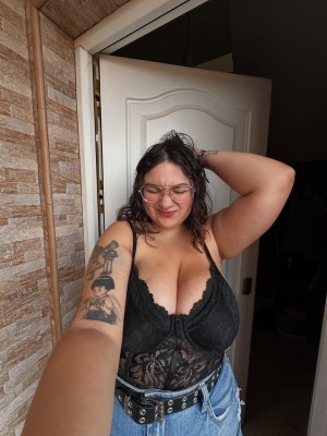 Sara Dallas Photo #5