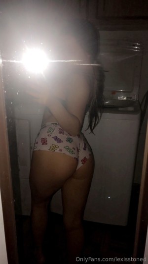 Llexistonee Photo #32