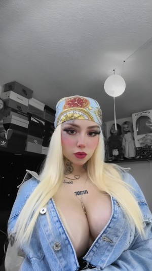 Stefany Chavez Photo #1