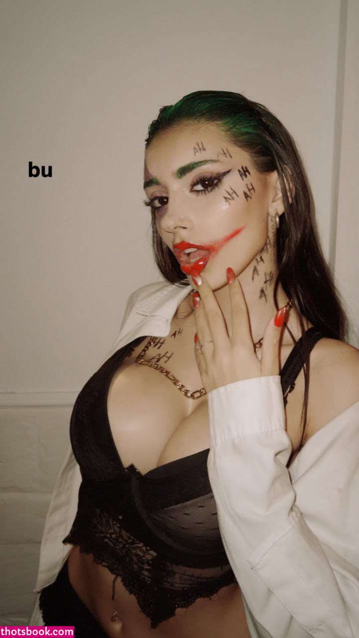 hanniimohamedd Photo #20