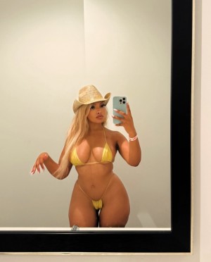 jazwiththevibes Photo #16