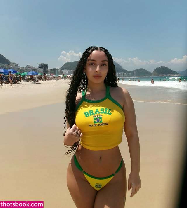 Lara Braile Photo #11