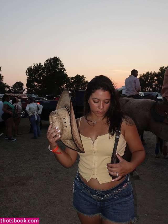 Maleni Cruz Photo #3