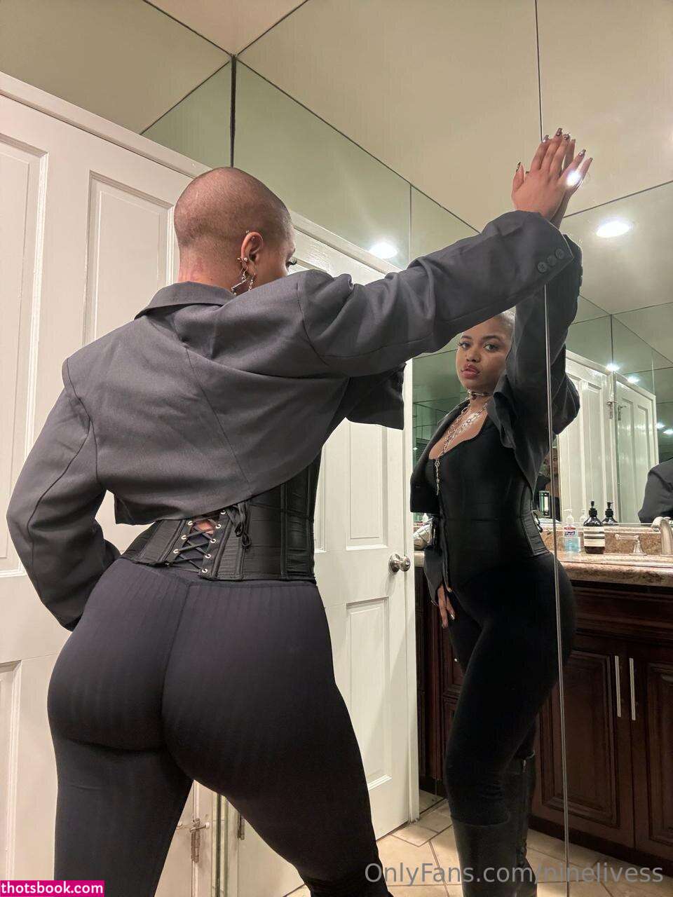 goddessnine Photo #10