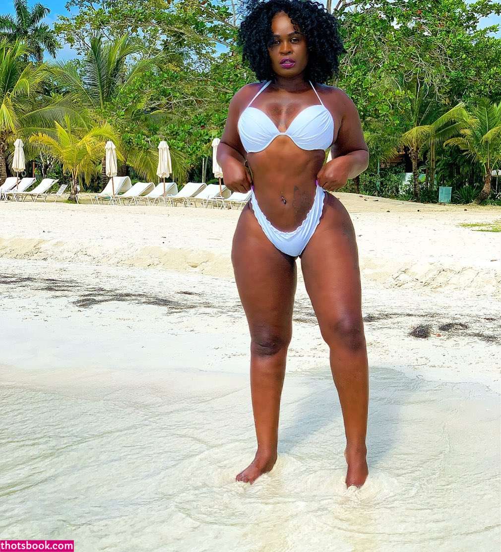 Rosalia Emil Photo #9