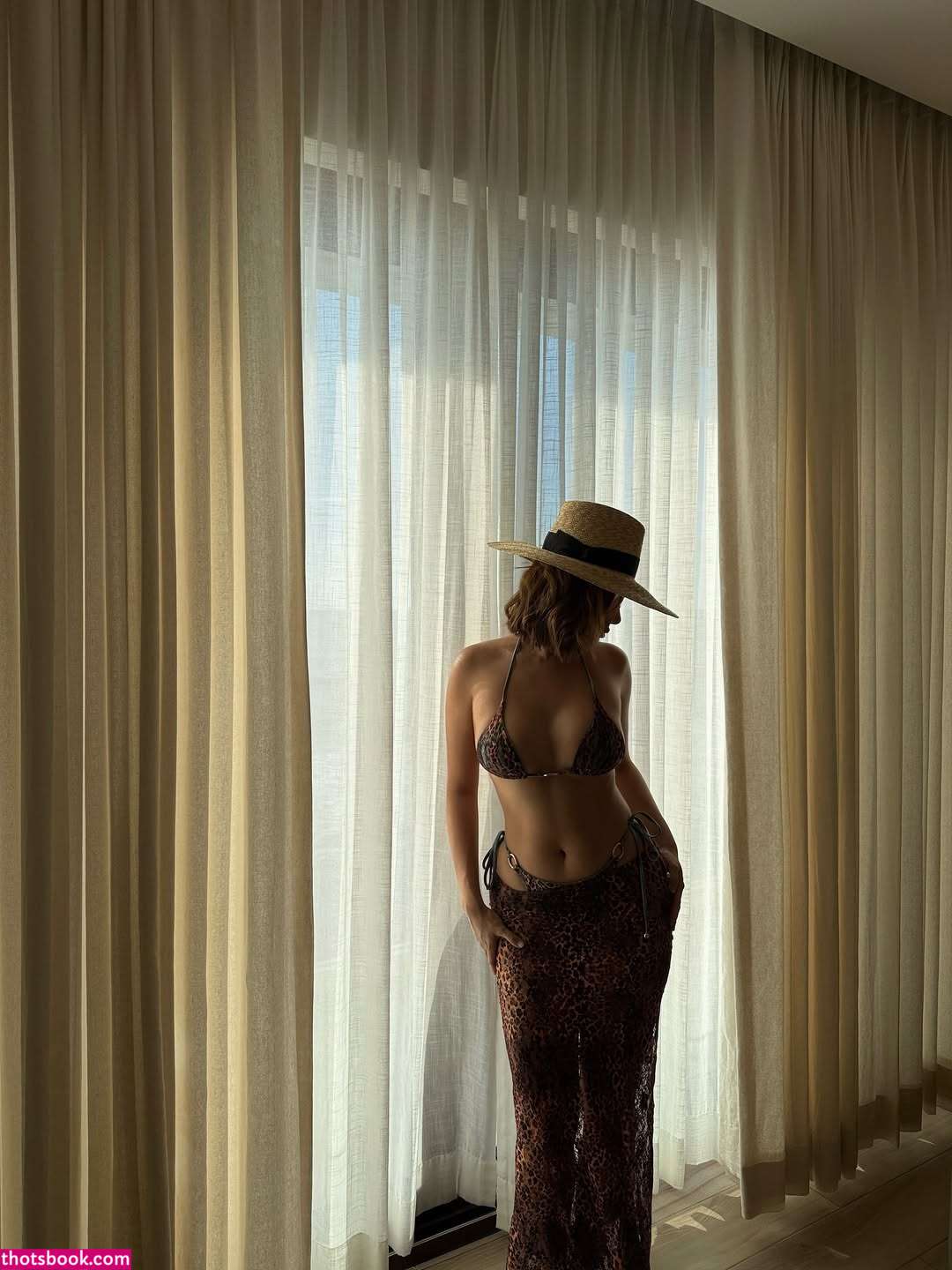 Nika Higashionna Photo #30