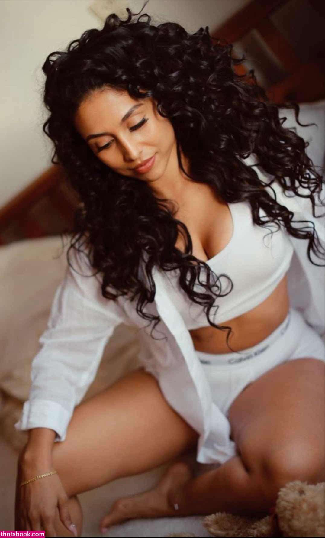 Robin Roxette Photo #17