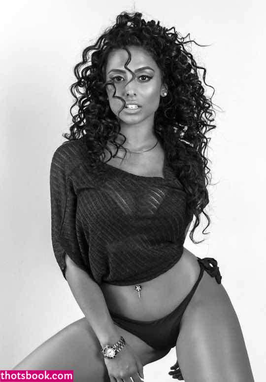 Robin Roxette Photo #20