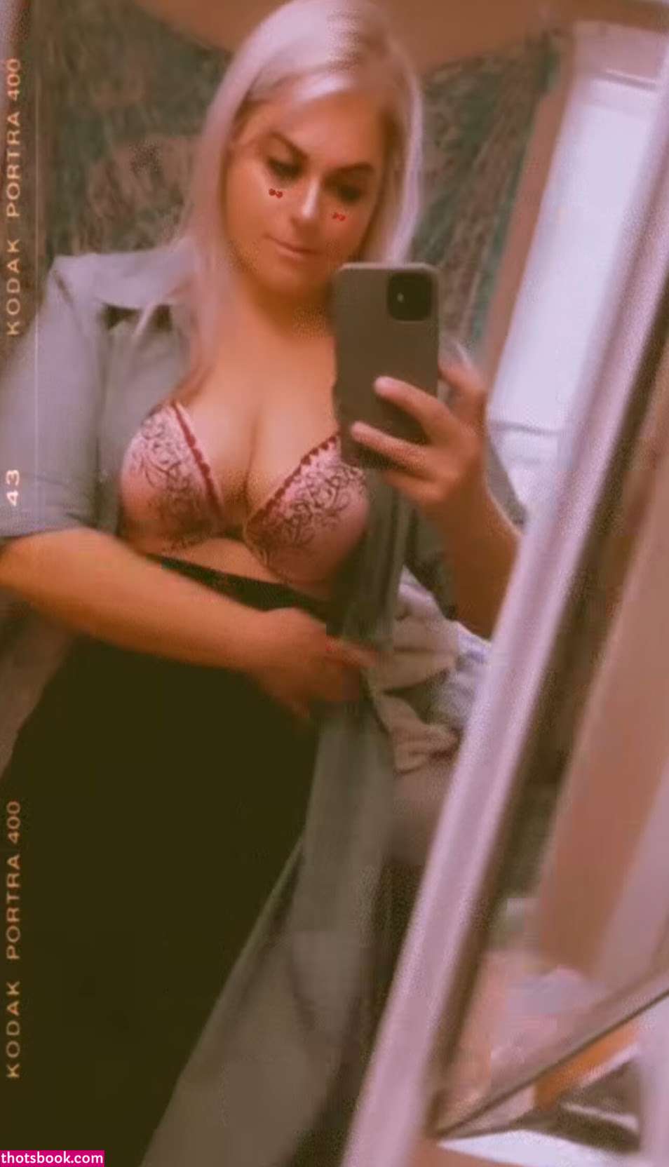 Samantha080913 Photo #1