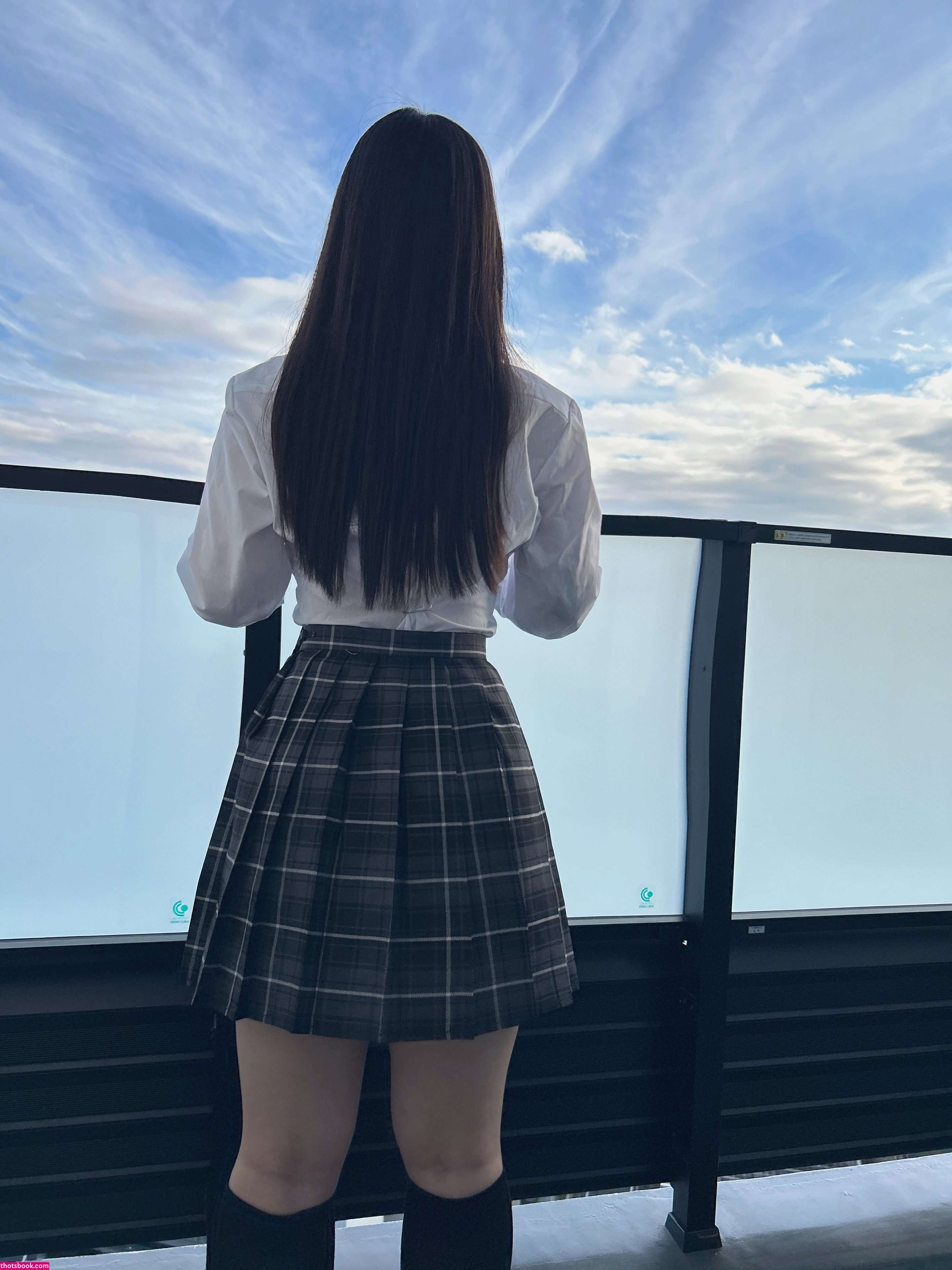 unomirei Photo #17