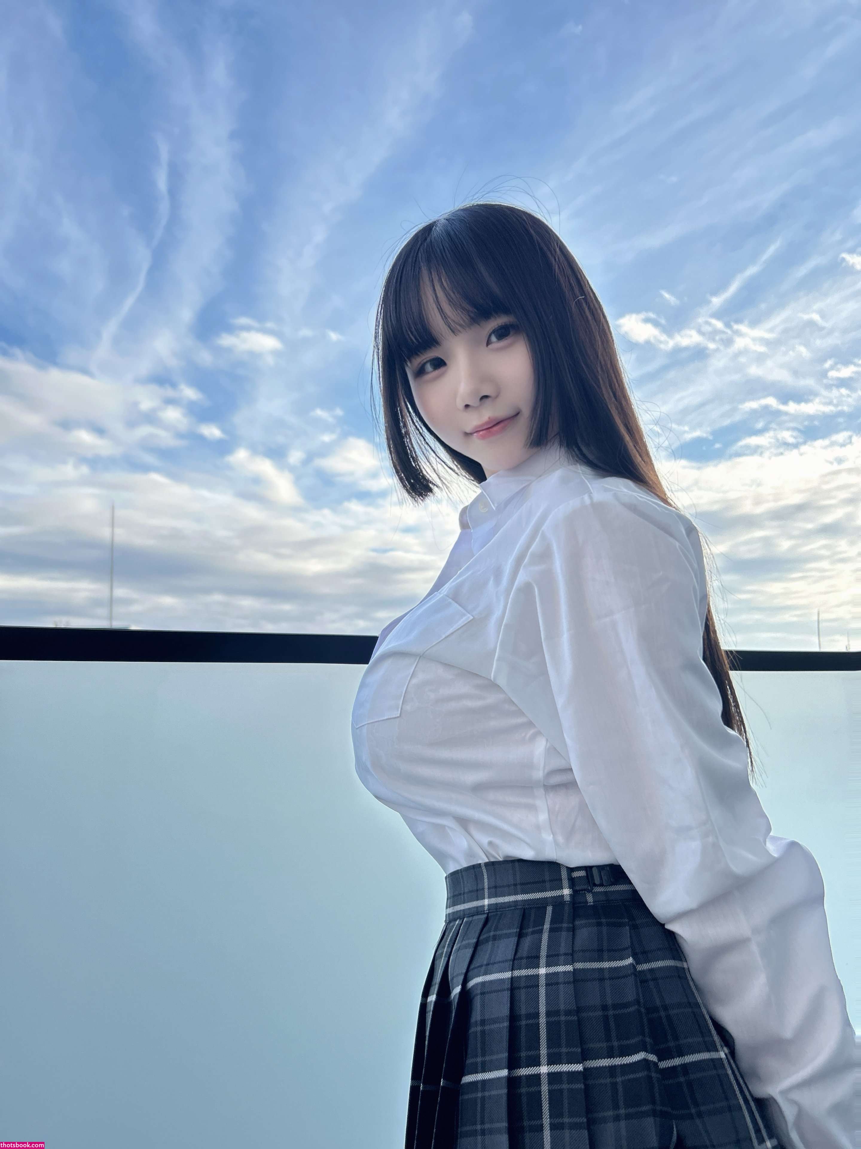 unomirei Photo #24
