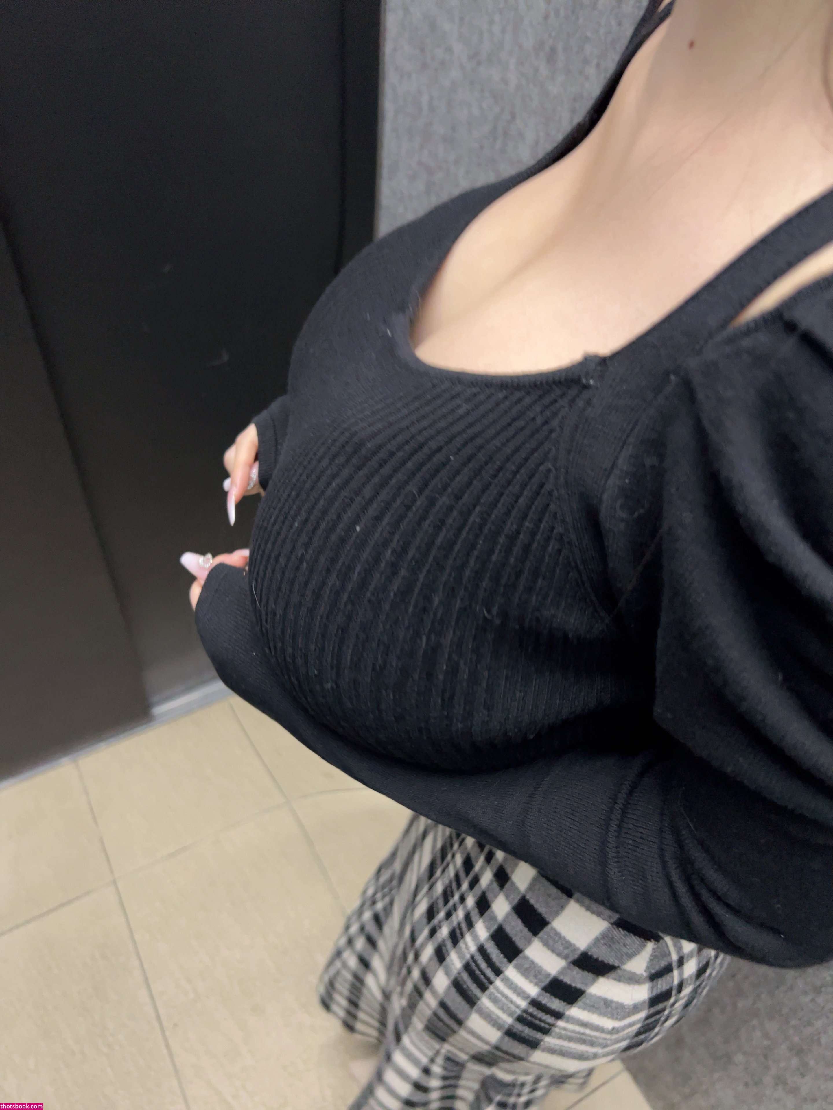 unomirei Photo #33