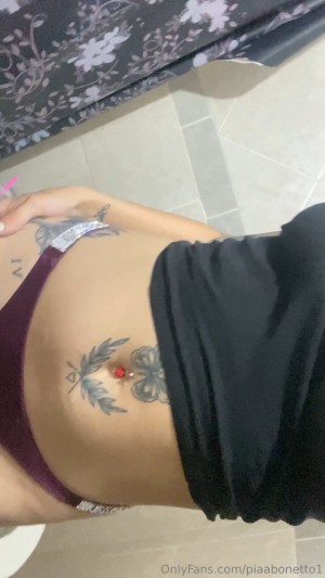 Pia Bonetto Video #25