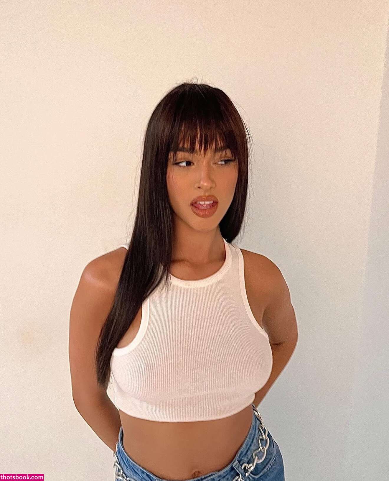 Alexis Carrington Photo #14