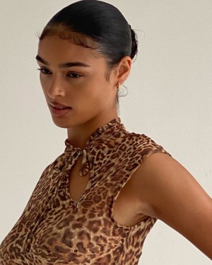 Alexis Carrington Photo #18