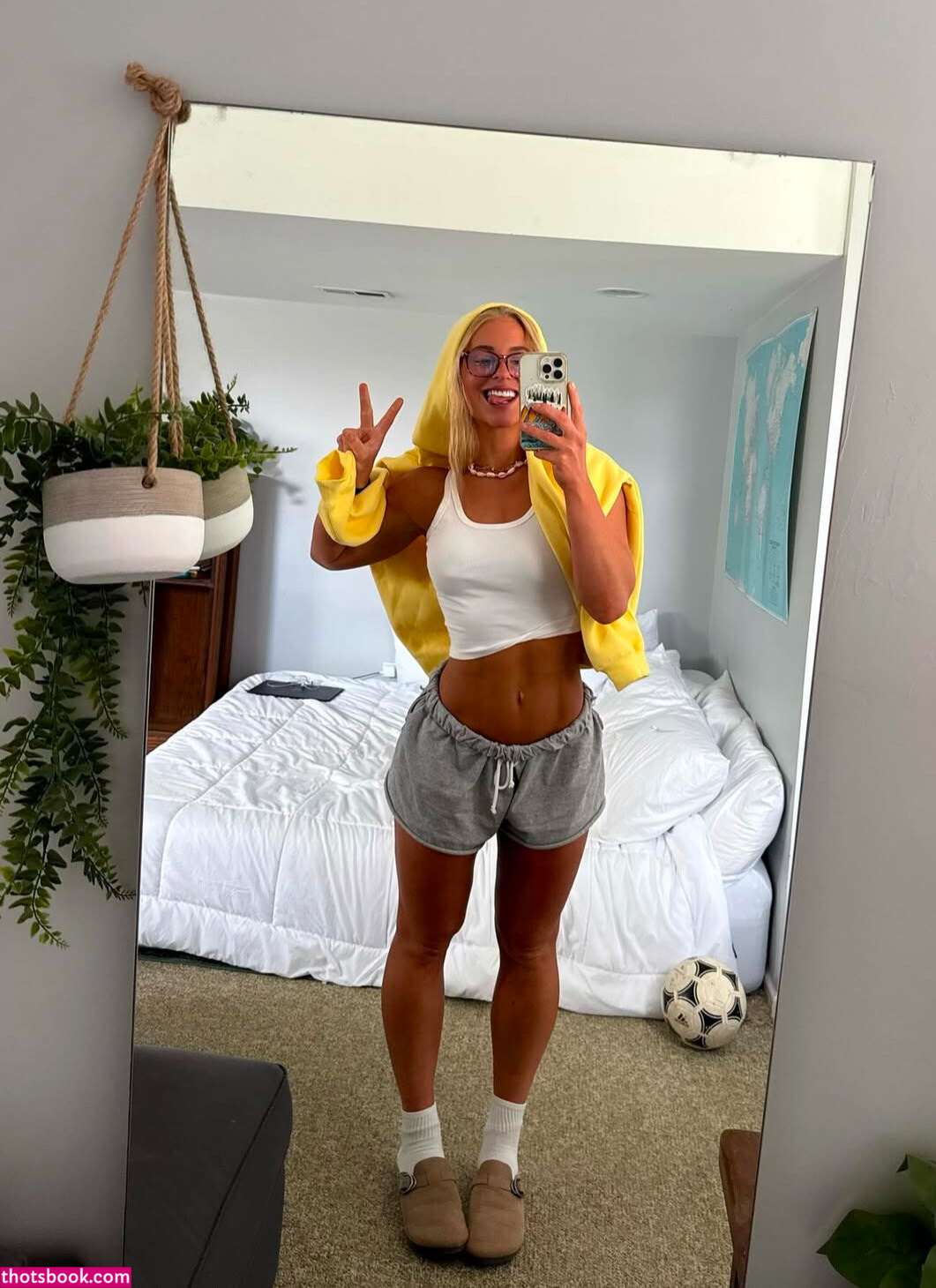 Beth Grotelueschen Photo #14