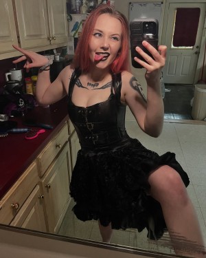 Carrie Cannie Photo #1