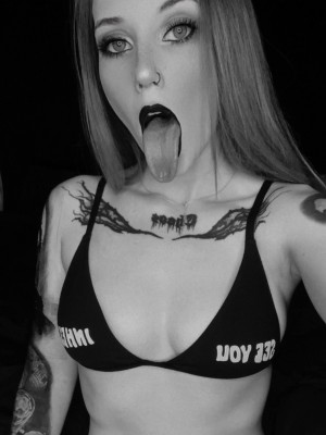 Carrie Cannie Photo #12