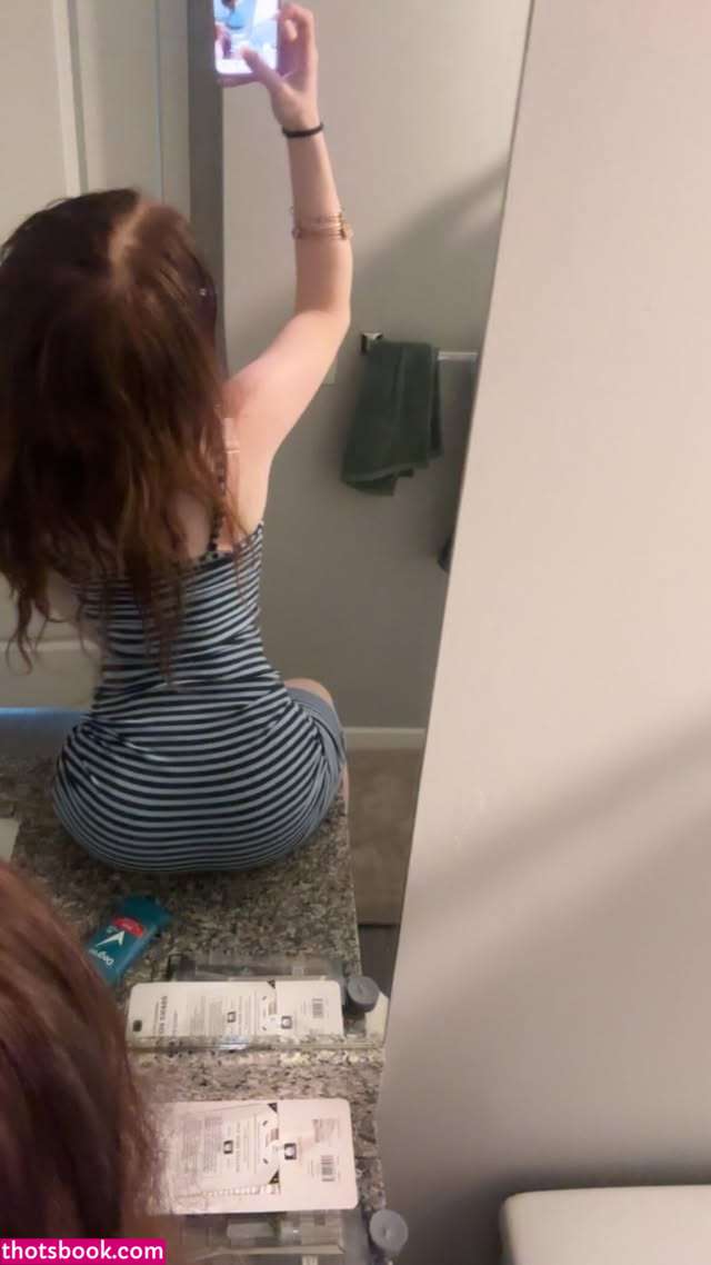 Emmy Moore Photo #25