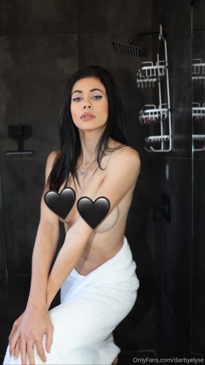 Darby Elyse Photo #31