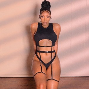 Nikki Lavie Photo #15