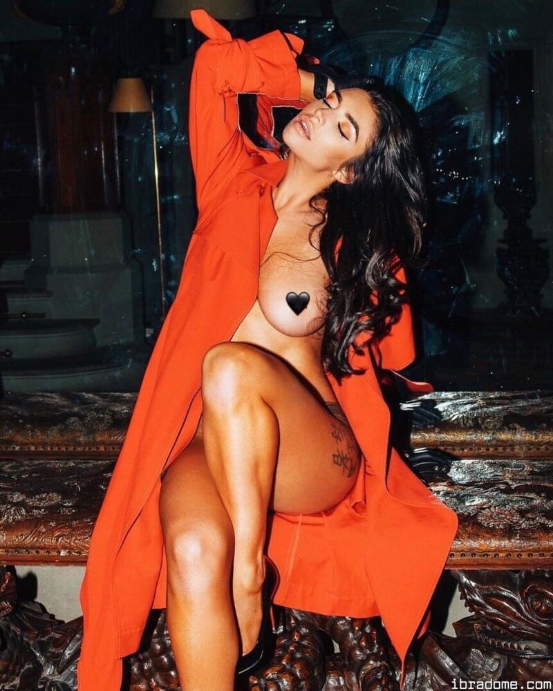 Scarlet Bouvier Photo #24