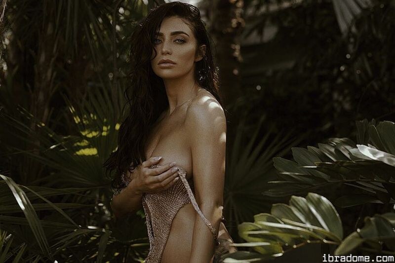 Scarlet Bouvier Photo #75