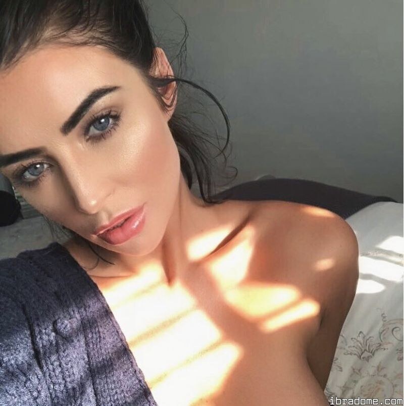 Scarlet Bouvier Photo #77