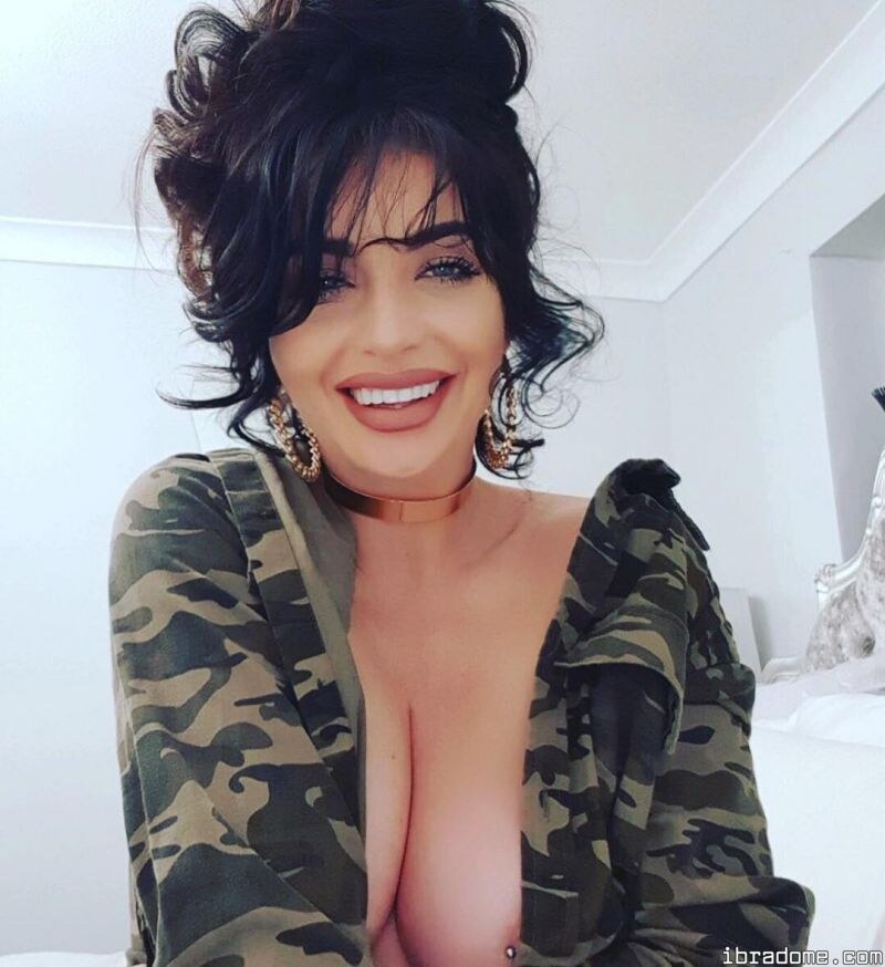 Scarlet Bouvier Photo #103