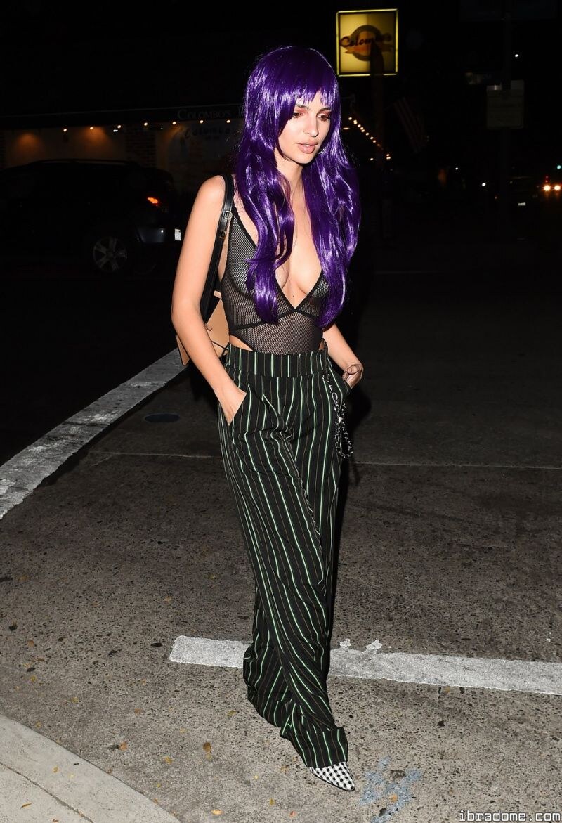 Emily Ratajkowski Photo #171