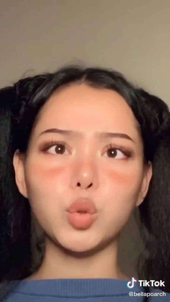 Bella Poarch Photo #5