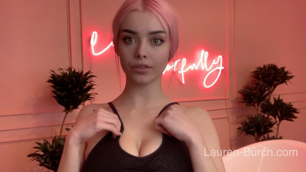 Lauren Burch Photo #57