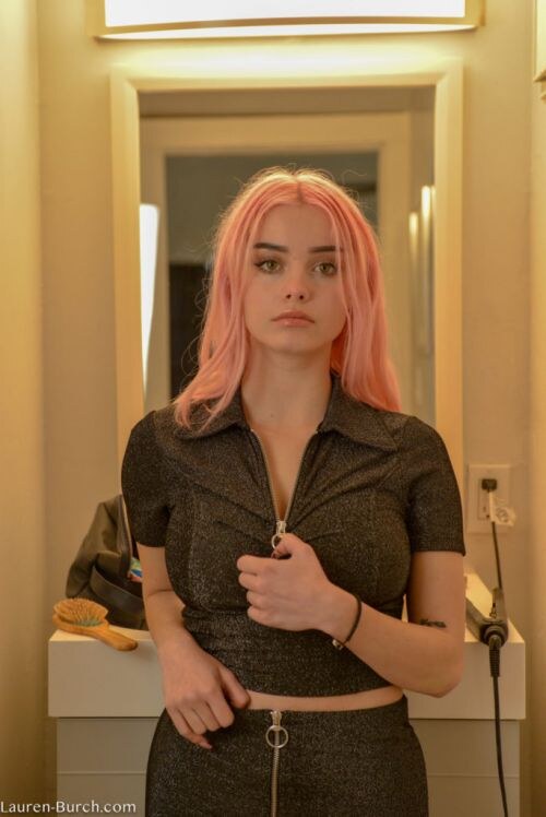 Lauren Burch Photo #13