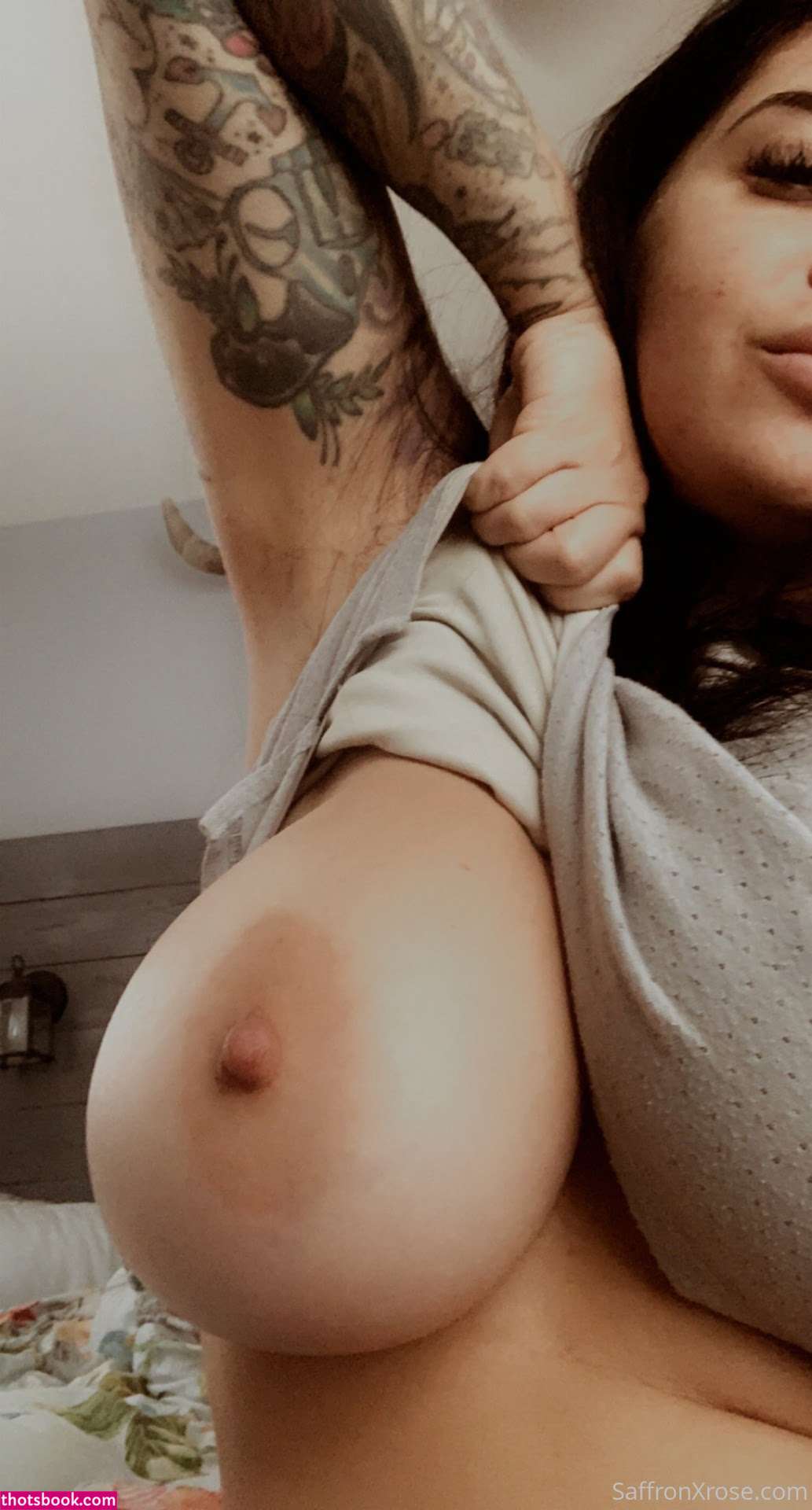 Saffronxxrose Photo #25