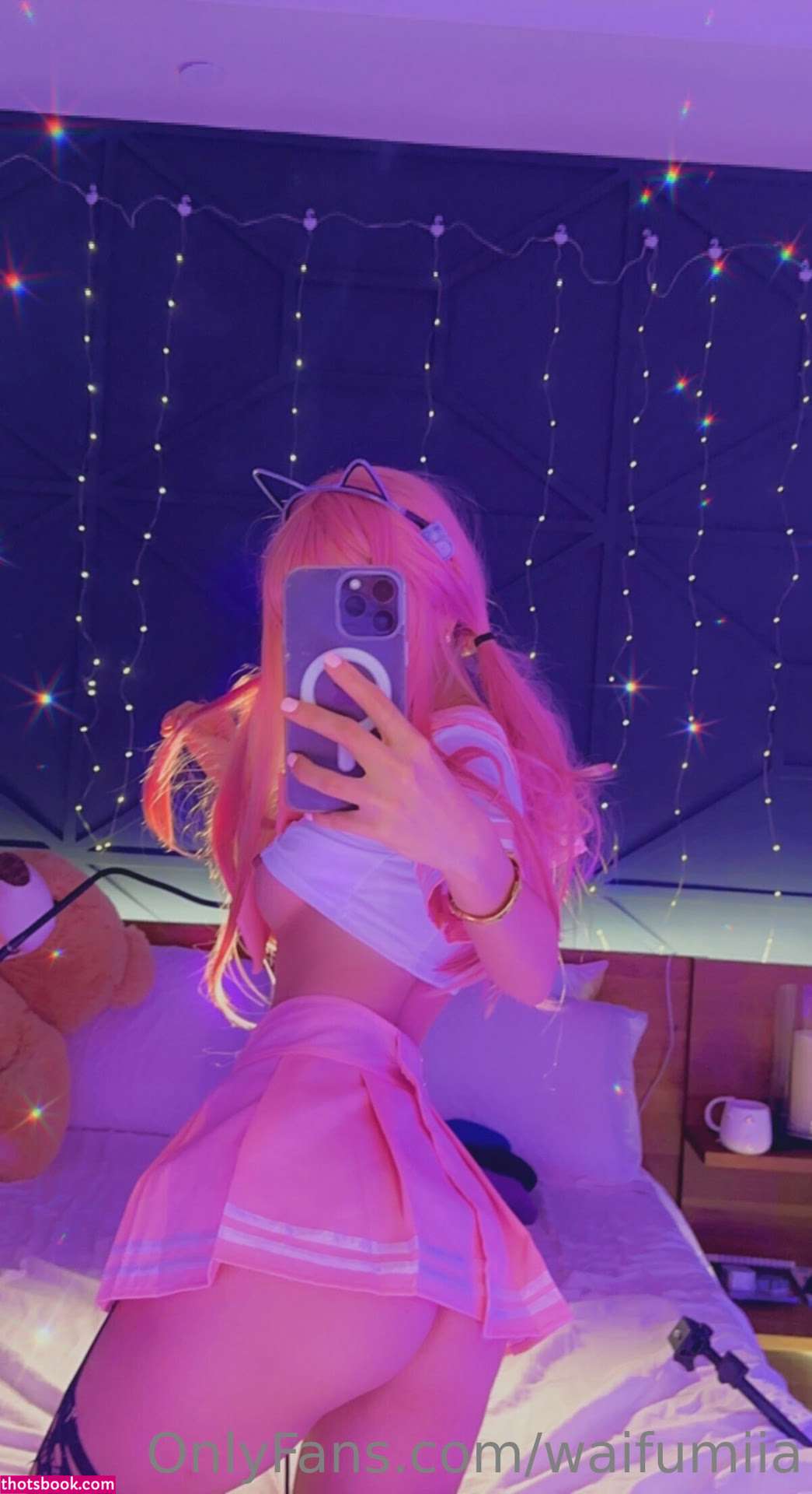 Izzybunnies Photo #16