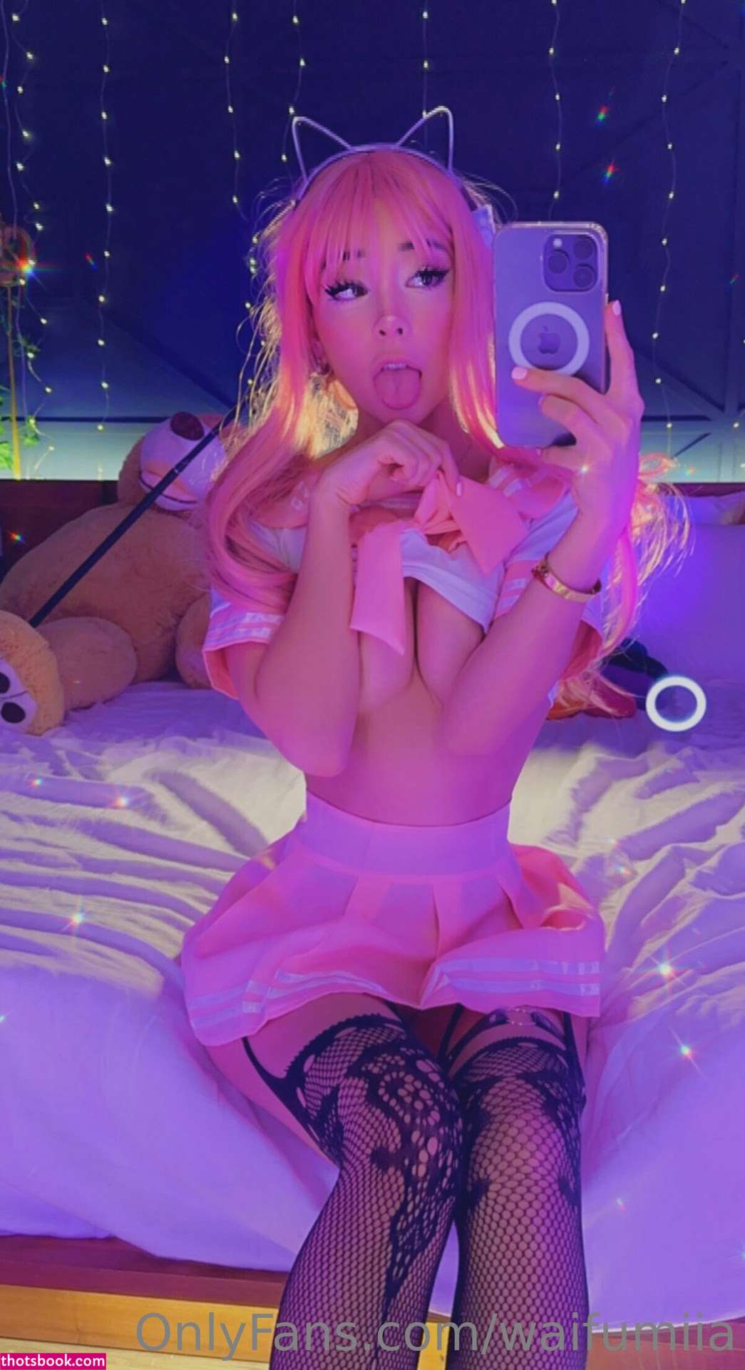 Izzybunnies Photo #34