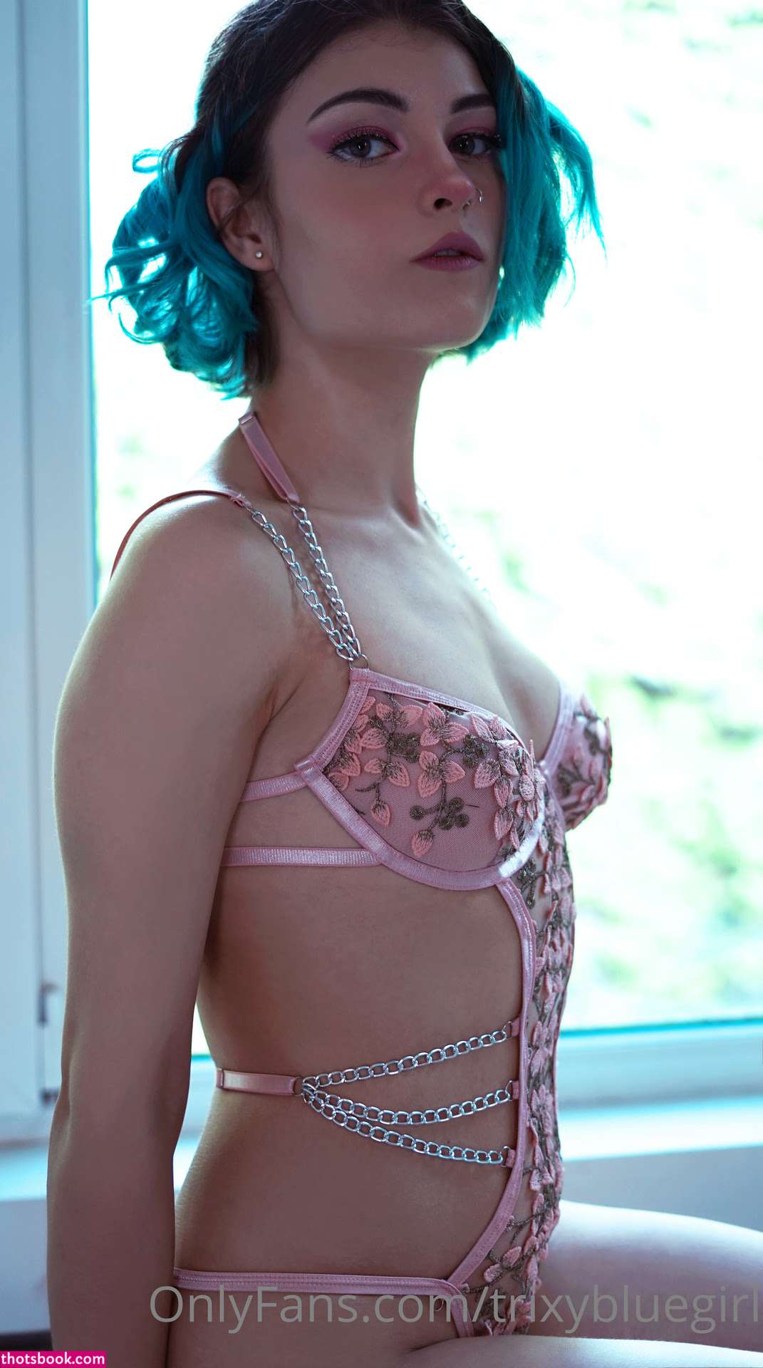 Trixy Blue Photo #39