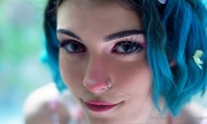 Trixy Blue Photo #17