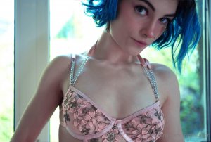 Trixy Blue Photo #18