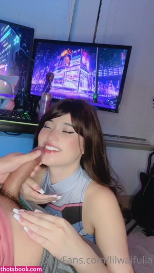 Lilwaifulia Video #8