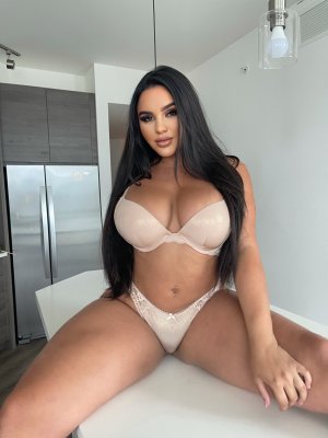 Alexas Morgan Photo #31