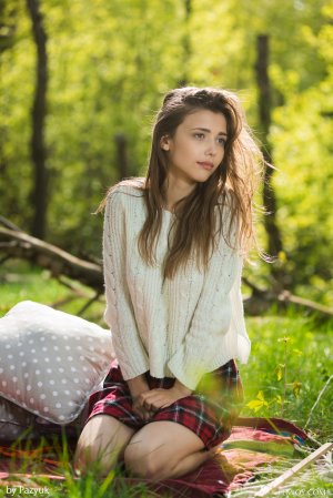 Mila Azul Photo #786