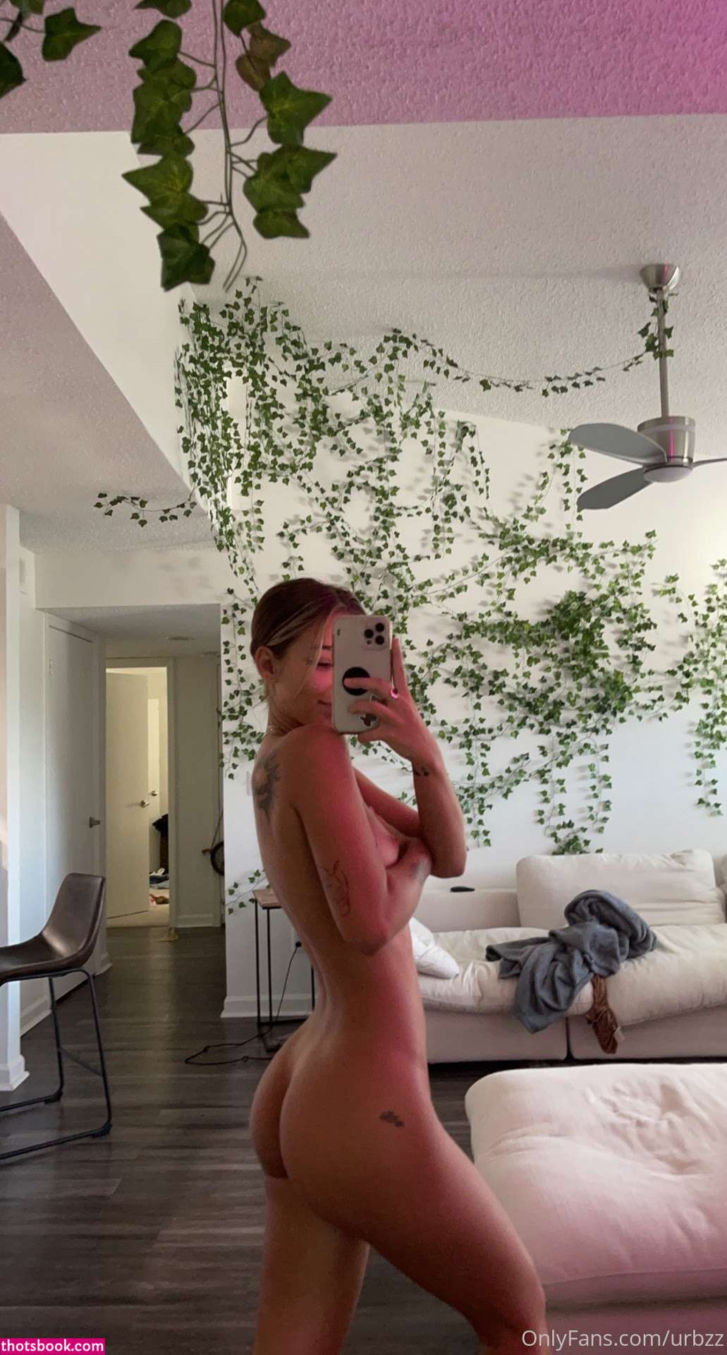 Isabella Urbzz Photo #16