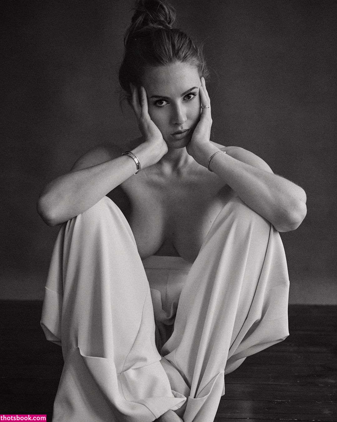 Scarlett Howard Photo #170