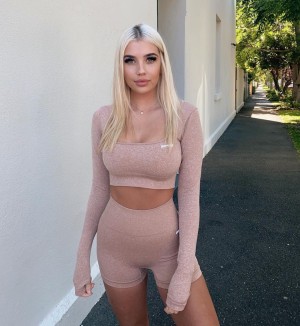 Bailey Scarlett Post #1